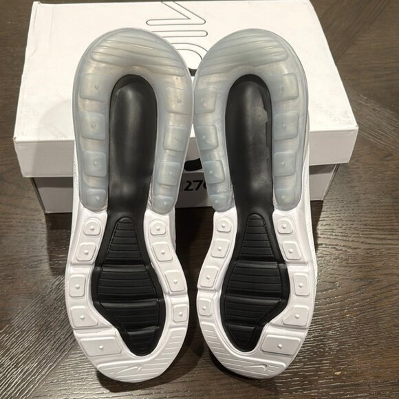 Nike Air Max 270 - Picture 4 of 7